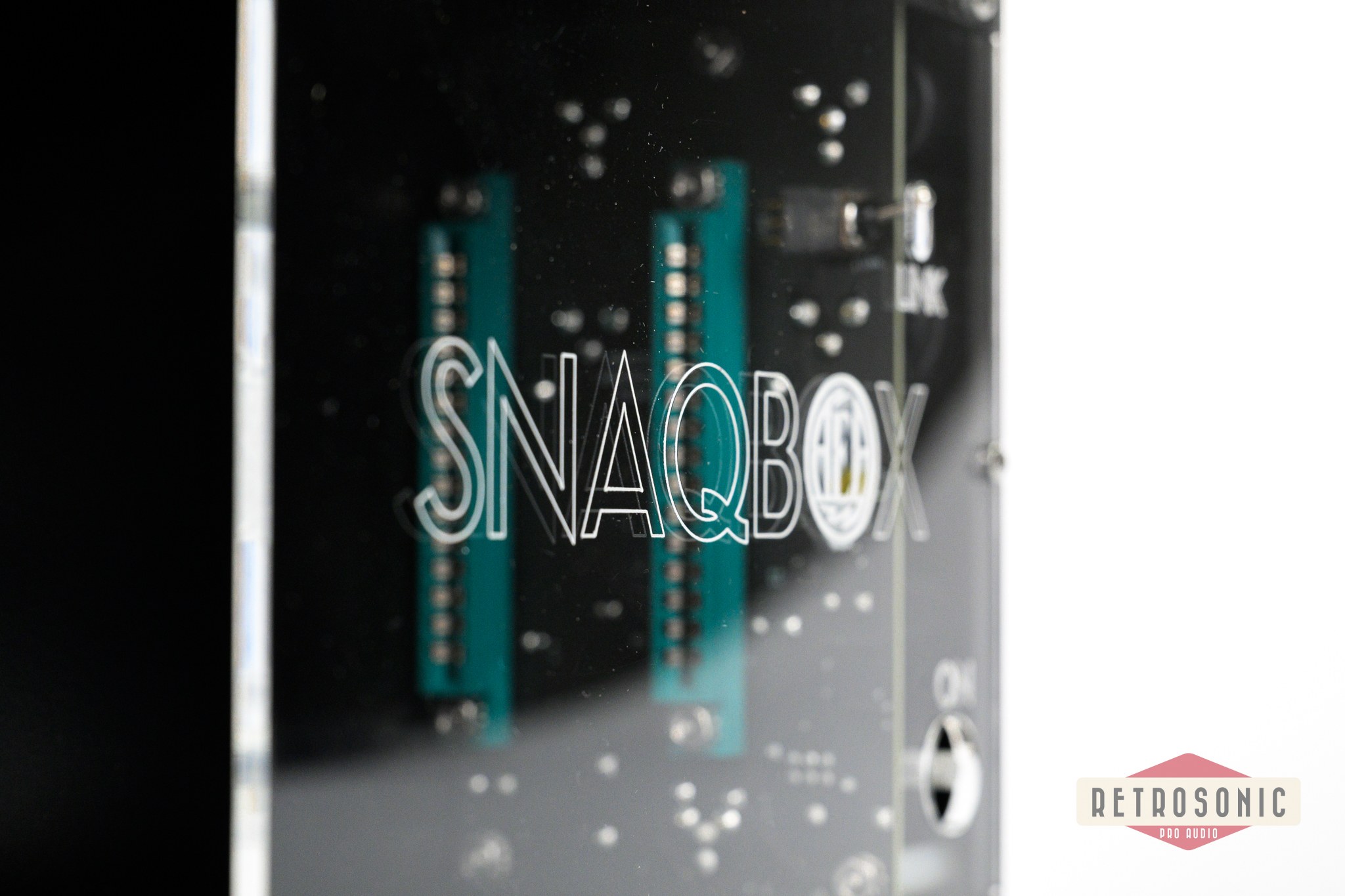 AEA Snaqbox Clear 2 slot 500 Series Chassis