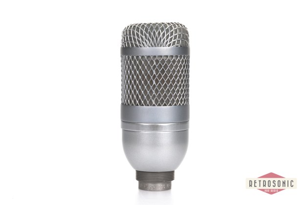 AKG D17 Dynamic Cardioid Mic