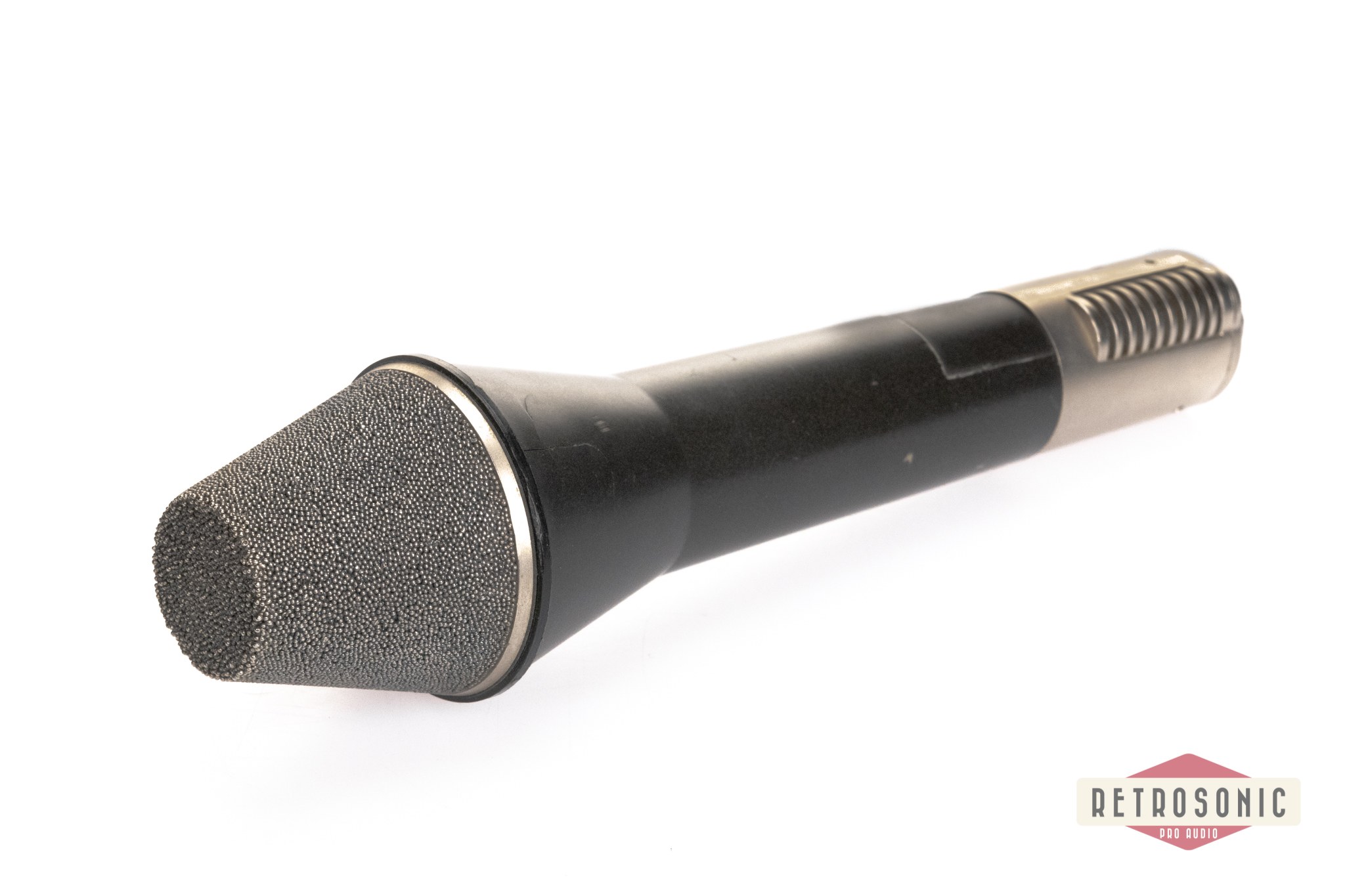 AKG D202 C4 Dynamic Microphone