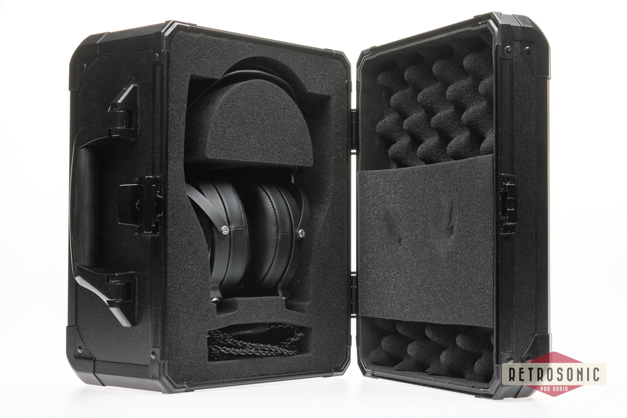Audeze LCD2 Classic Closed Back w/economy carry case