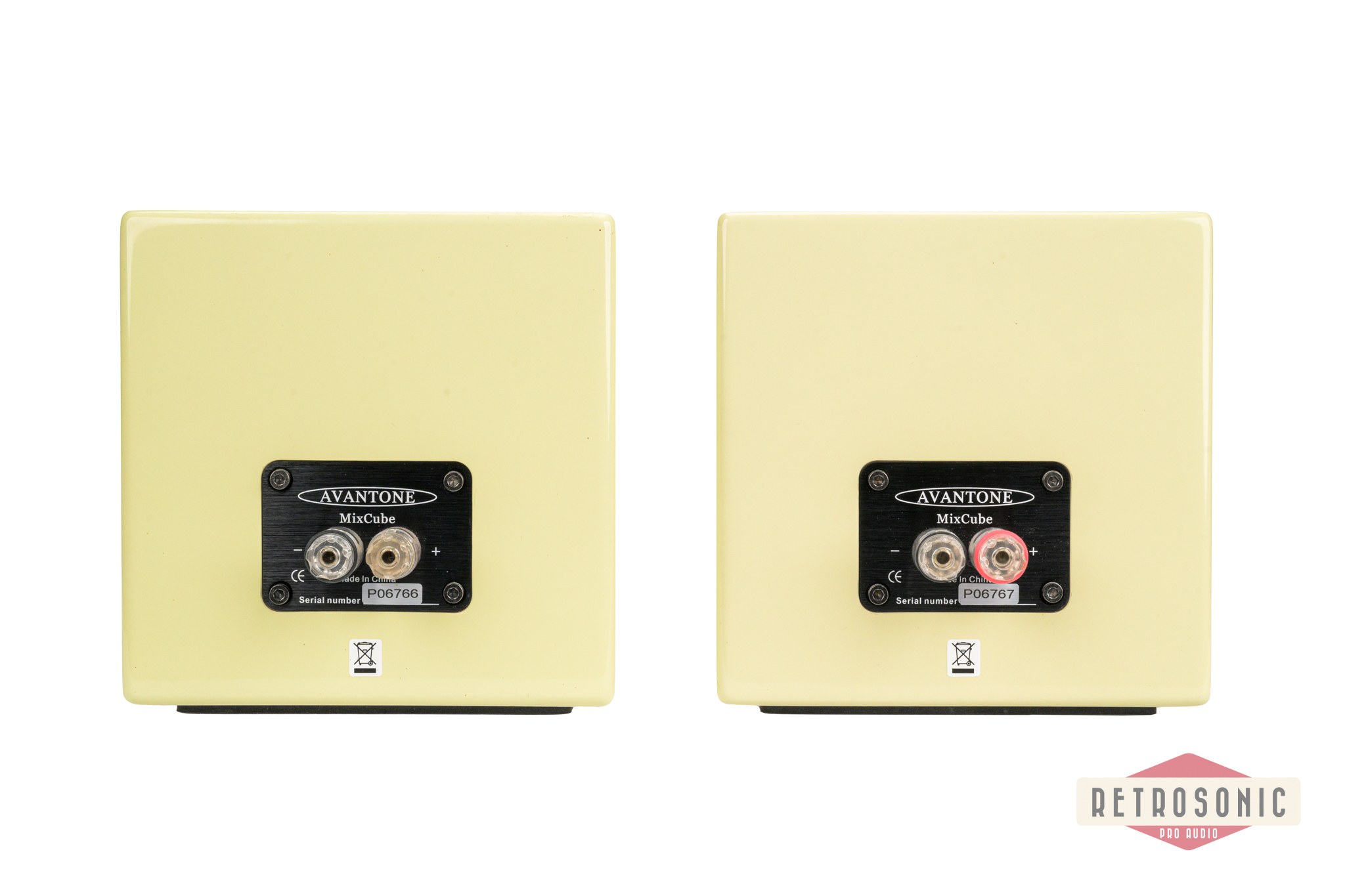 Avantone Mixcube Passive Pair Cream