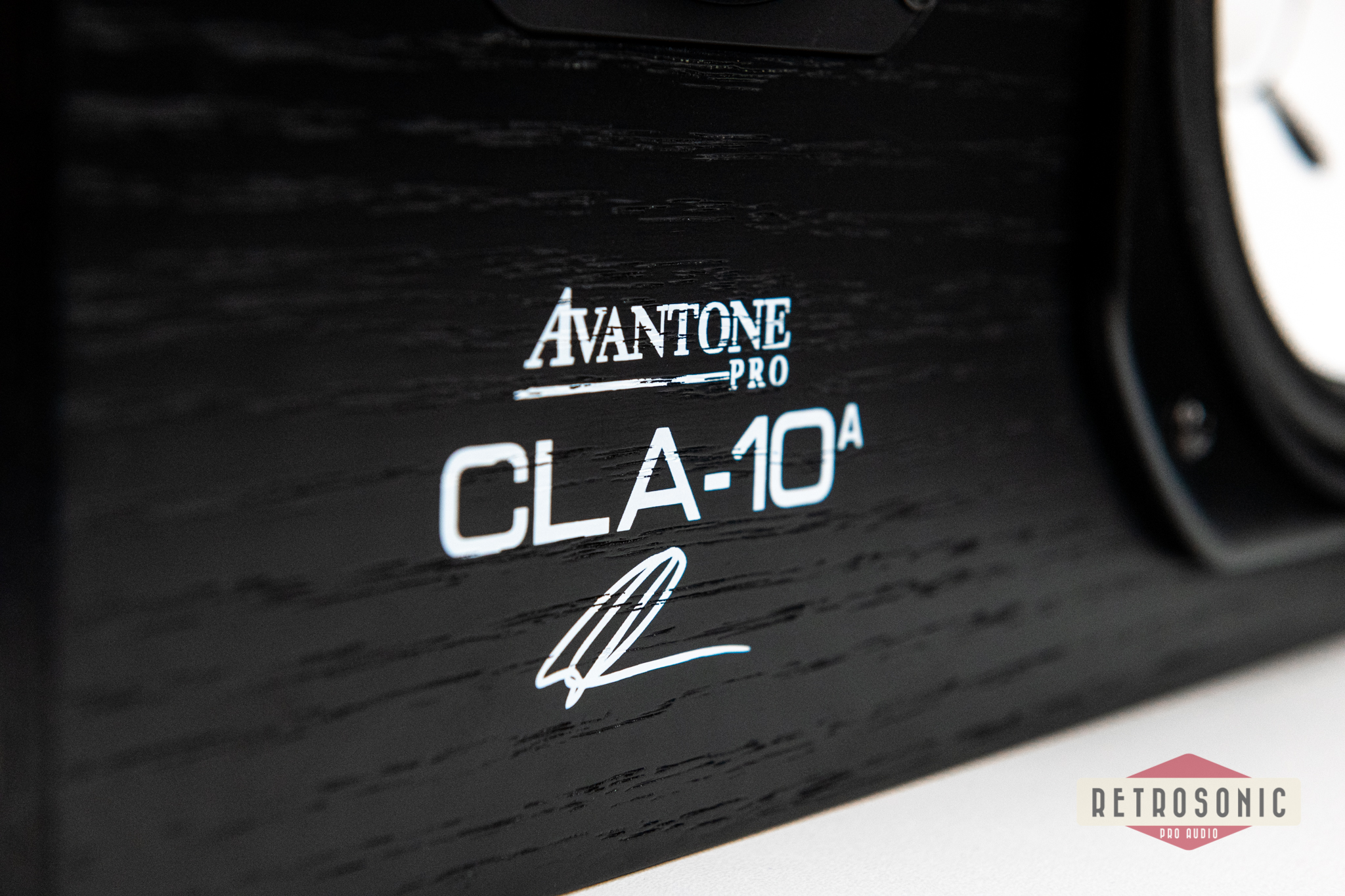 Avantone Pro CLA-10A pair