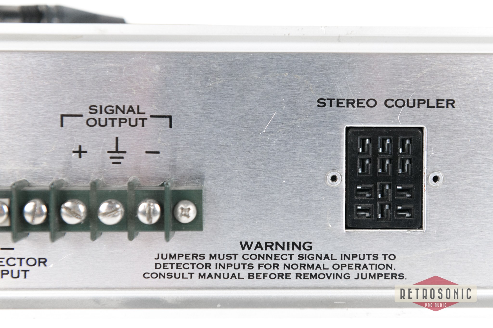 DBX 165 Over Easy Compressor/Limiter #2