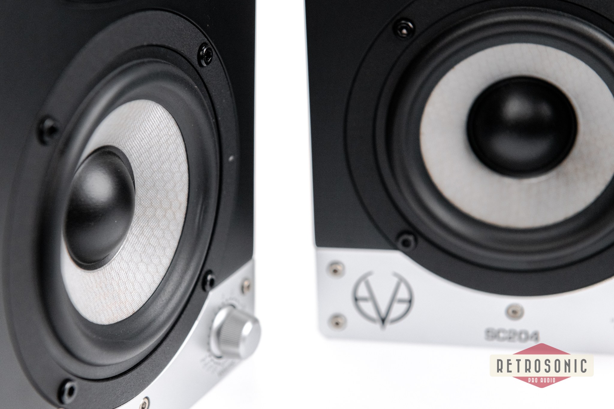 EVE Audio SC204 Active 2-Way Studio Monitor Pair