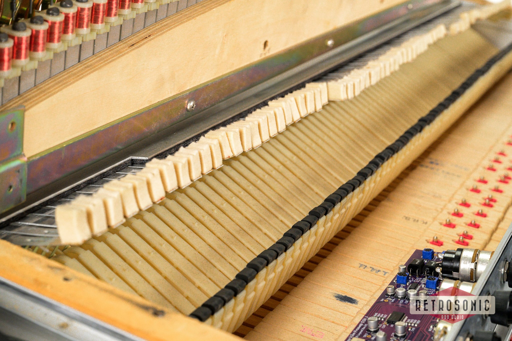 Fender Rhodes Mk1 73 Stage with VV Stereo Vibe Preamp