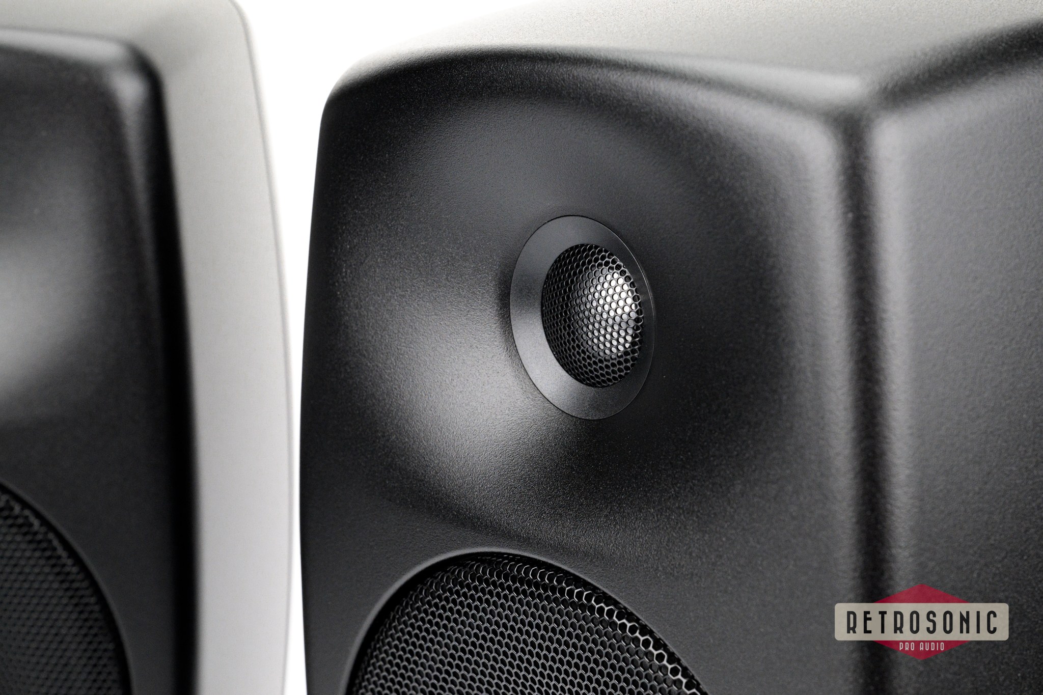 Genelec Monitor SAM 8330A black