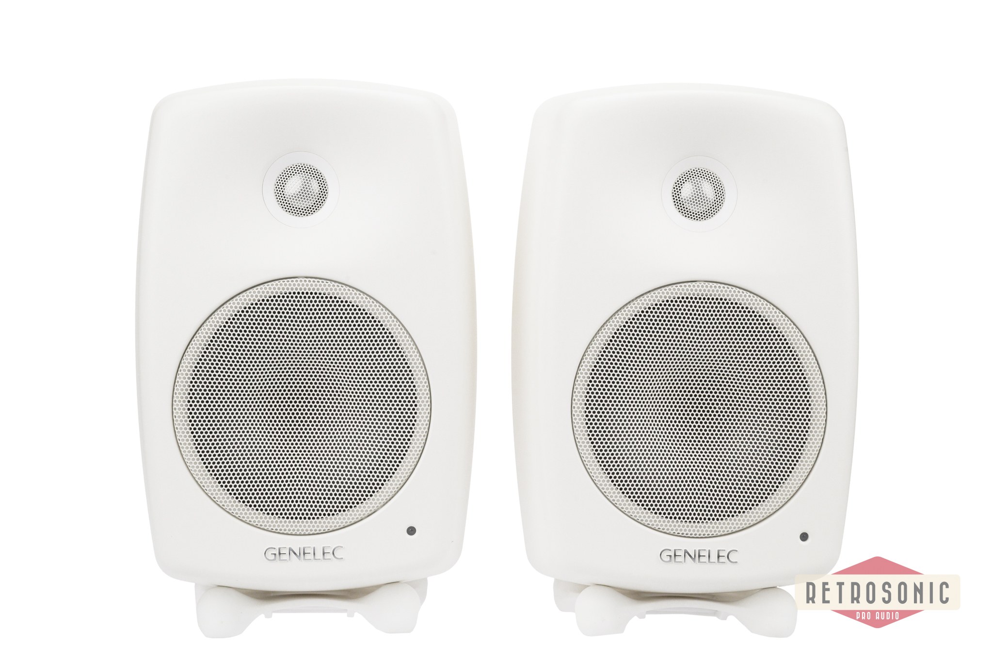 Genelec Stereo 8330AW bundle pack consisting of two 8330AW, GLM User kit and 9310BM volume control
