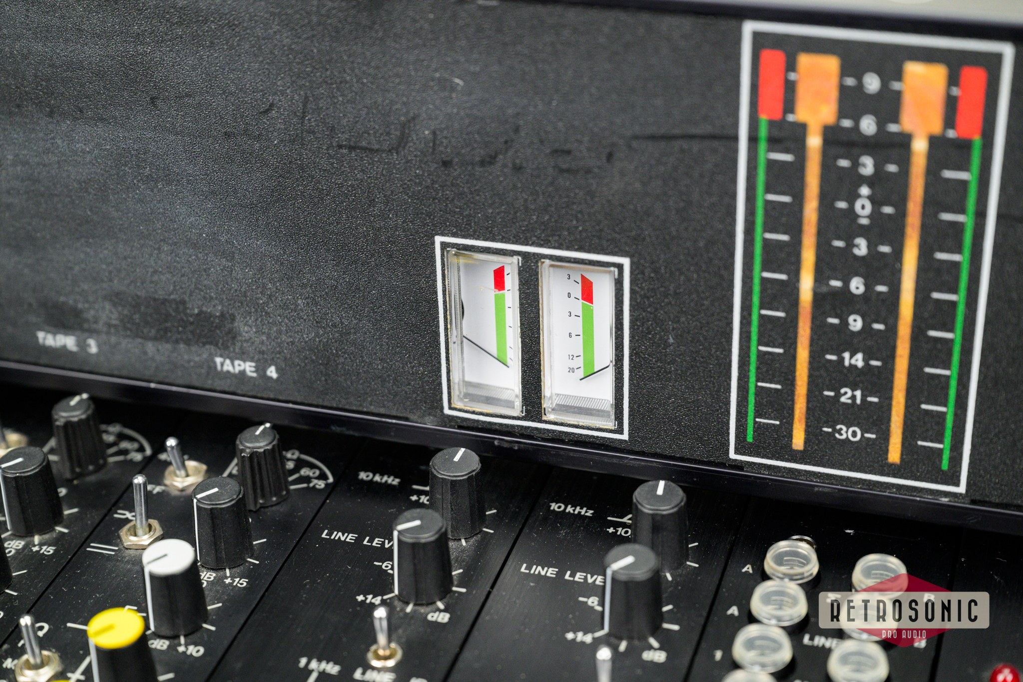 Kajaani UT MIX 8/2 Analog Broadcast Mixing Console