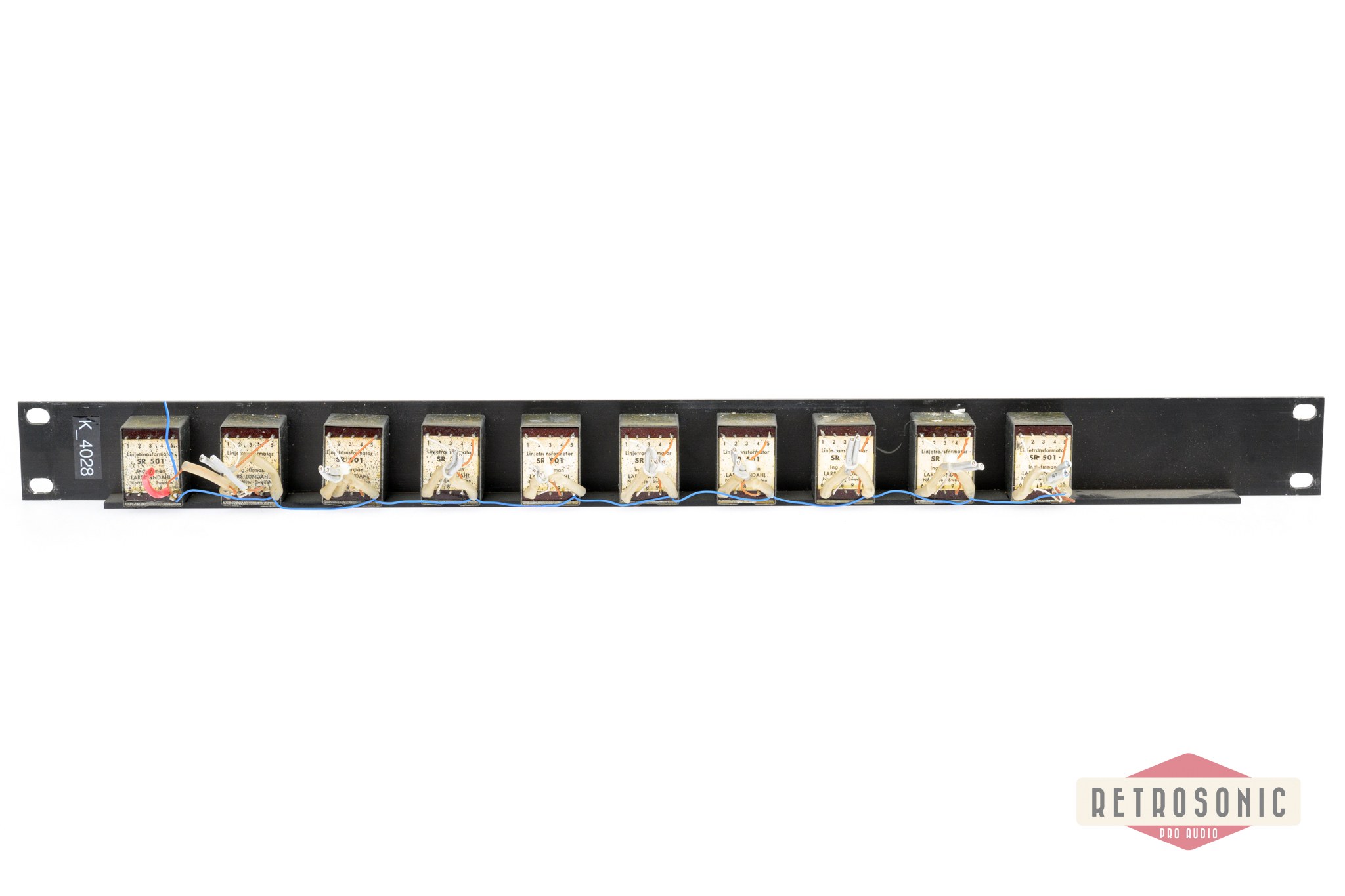 Lars Lundahl SR501 600:600 ohm transformer set of 10 pcs w. 19\" panel
