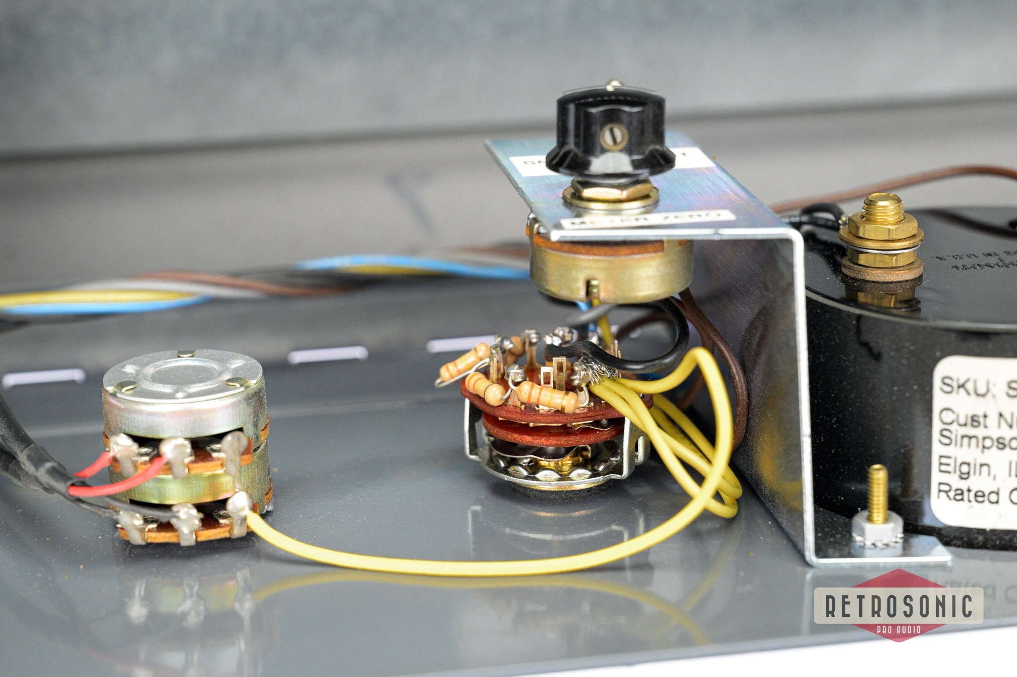 Retro Instruments STA-Level Tube Compressor with 6386 Tube Circuit