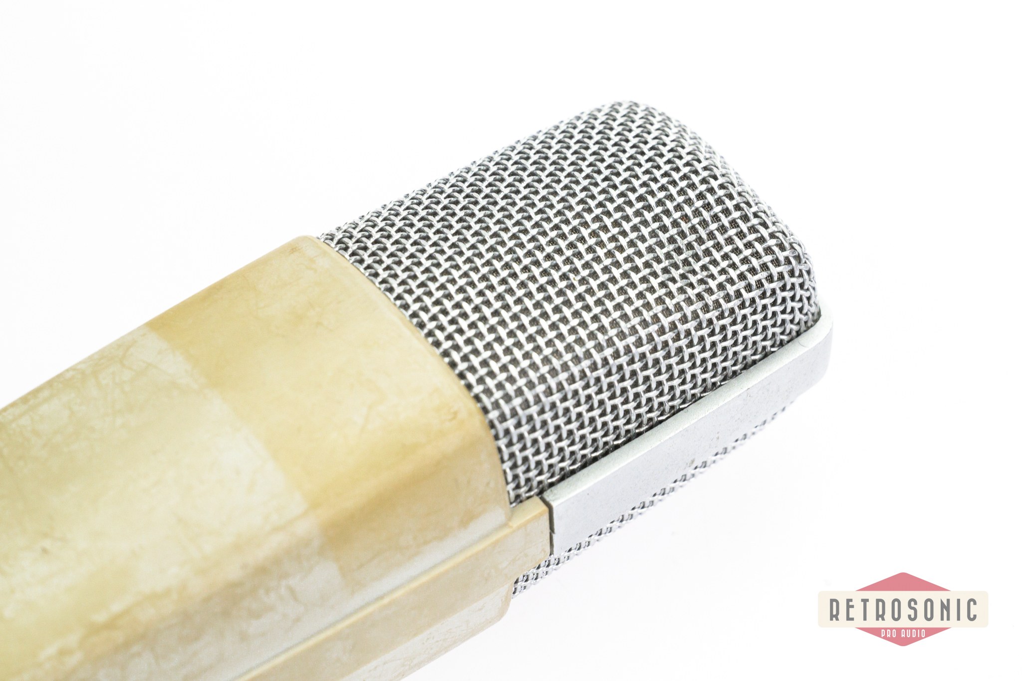 Sennheiser MD-421-2 Vintage Dynamic Microphone #4