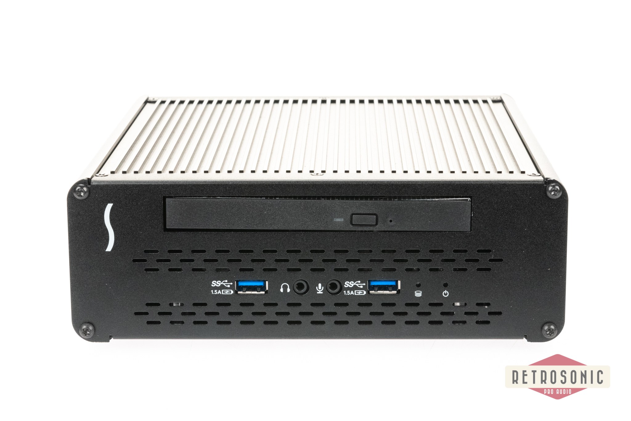 Sonnet Echo 15+ TB2 Dock. No optical drive.