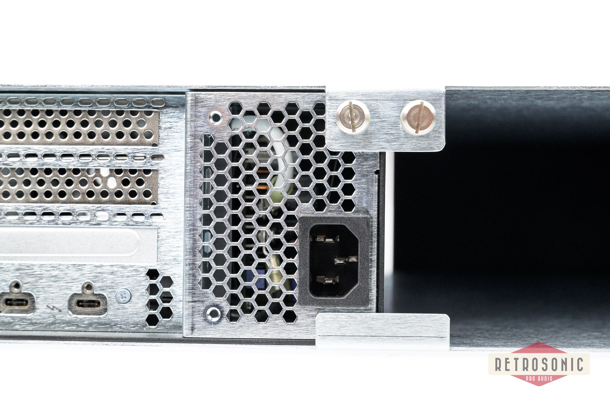 Sonnet Echo III TB3 3-SLOT PCIe Expansion Rack
