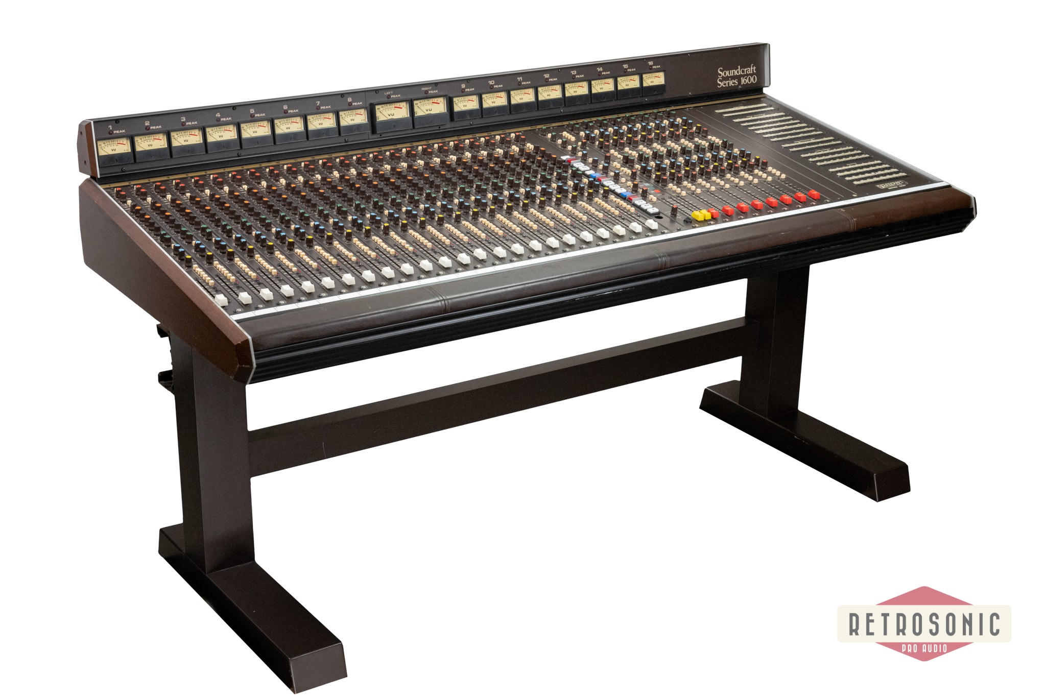 Soundcraft Series 1600 24/8/16 Producer Analog Mixing console