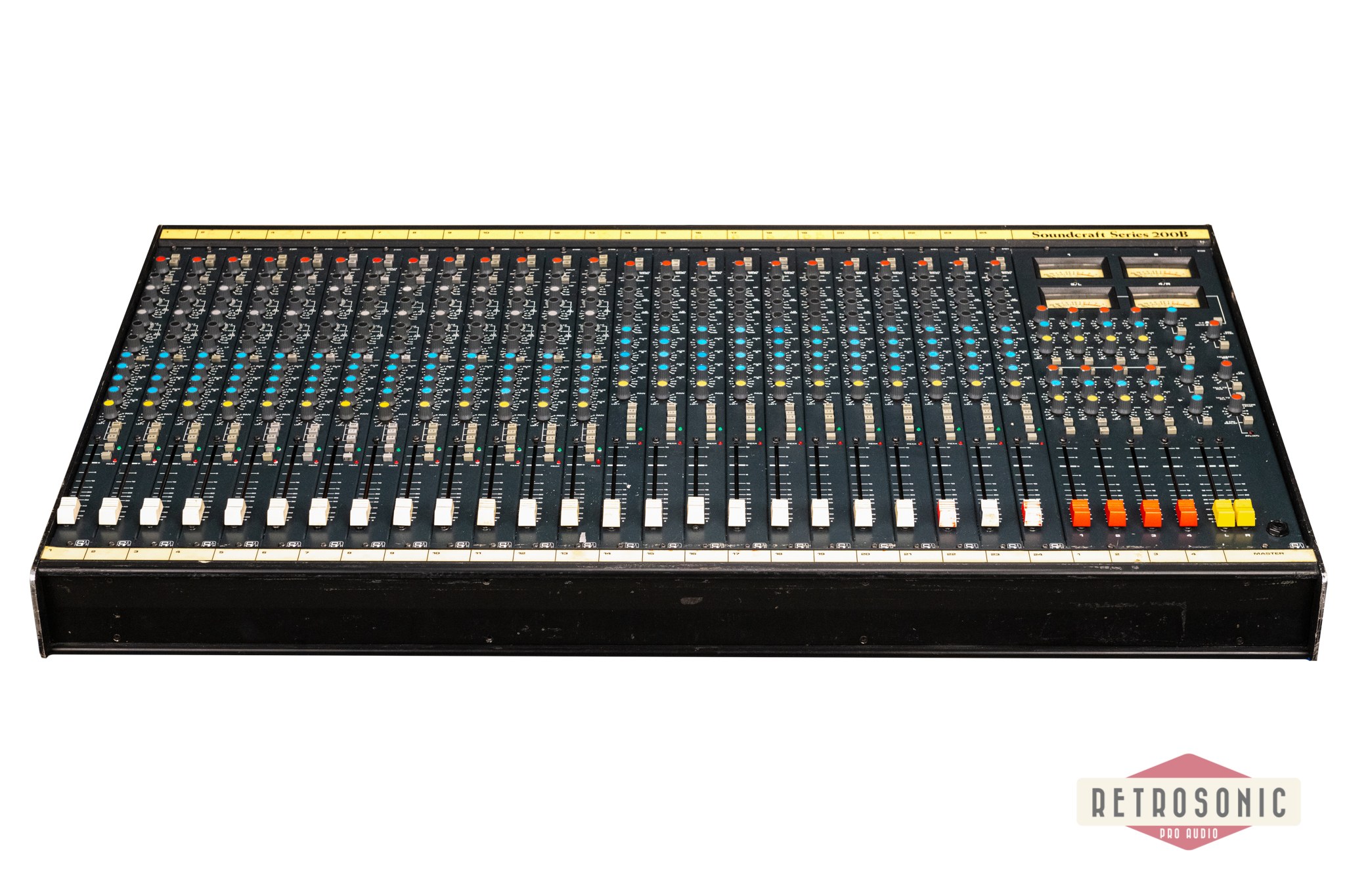 Soundcraft Series 200B 24/4/8/2 Analog Mixer w. Roadcase